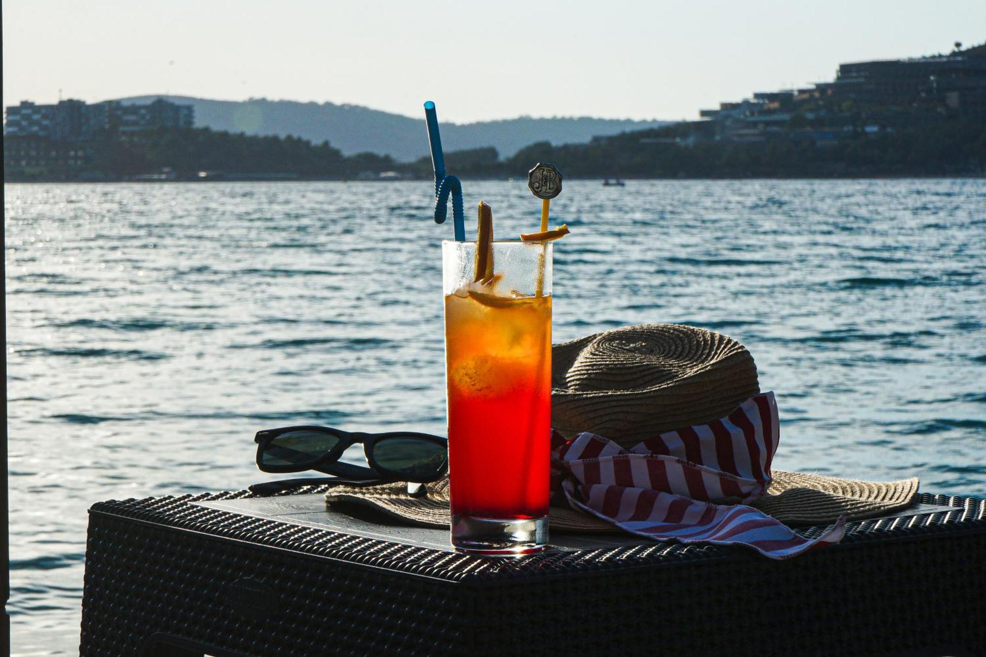 Club Aquarium Hotel & Spa Guvercinlik  Exterior photo