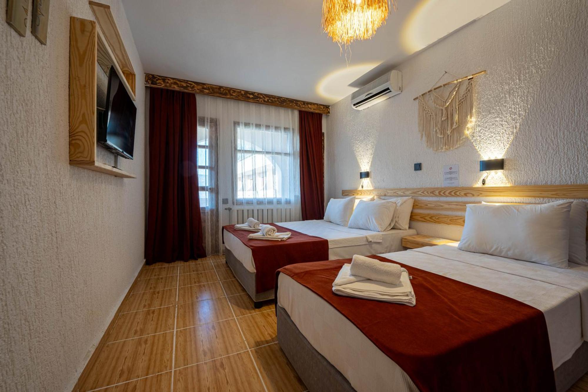 Club Aquarium Hotel & Spa Guvercinlik  Exterior photo
